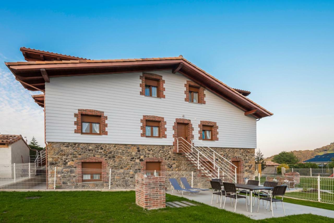 Apartamentos Turisticos El Ponton Arnuero Exterior foto